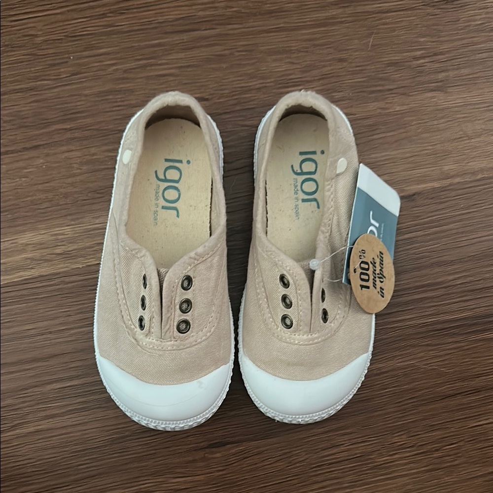 Igor Tan and White Sneakers Slip-On Canvas